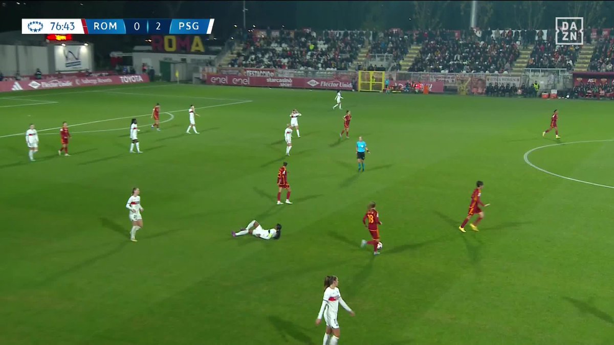 .Korbin Albert scores her first professional goal!!!! 🎥 » DAZN Football