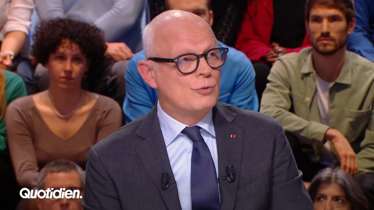 Le maire du Havre et ancien Premier ministre Edouard Philippe prononce une (quasi) déclaration de candidature à la présidentielle. Il confie être en train de constituer une équipe. #Quotidien