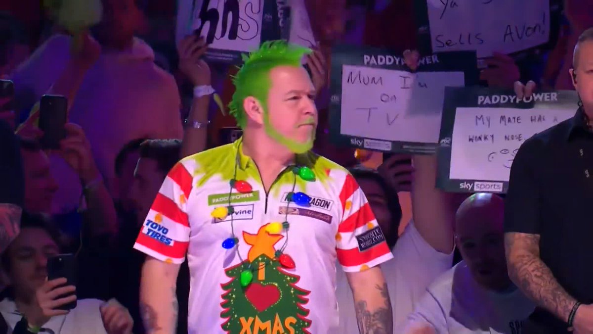 We’ve gone from 16 year old Littler and his J2O to Peter Wright who is clearly pissed as a fart. What a sport
