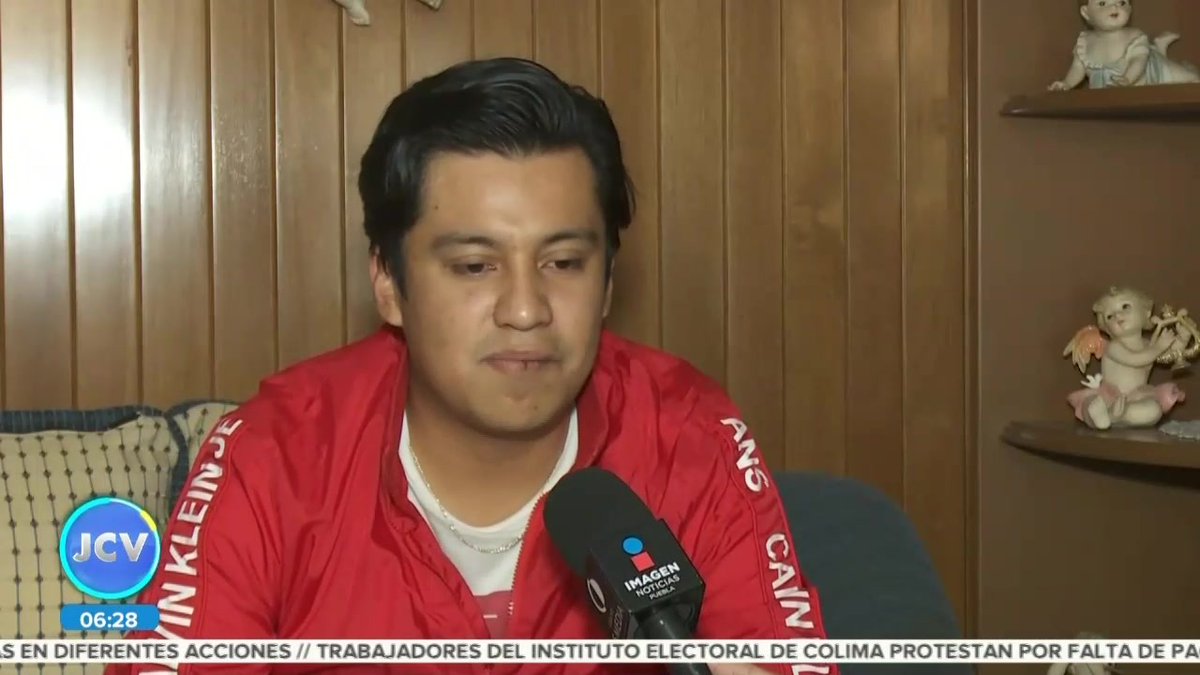 #Lamentable || Un joven fue golpeado por presuntos conductores de taxis piratas que operan en la zona de antros de la Avenida Juárez. Aquí la historia y declaraciones del chico.👇 #Noticias #Puebla