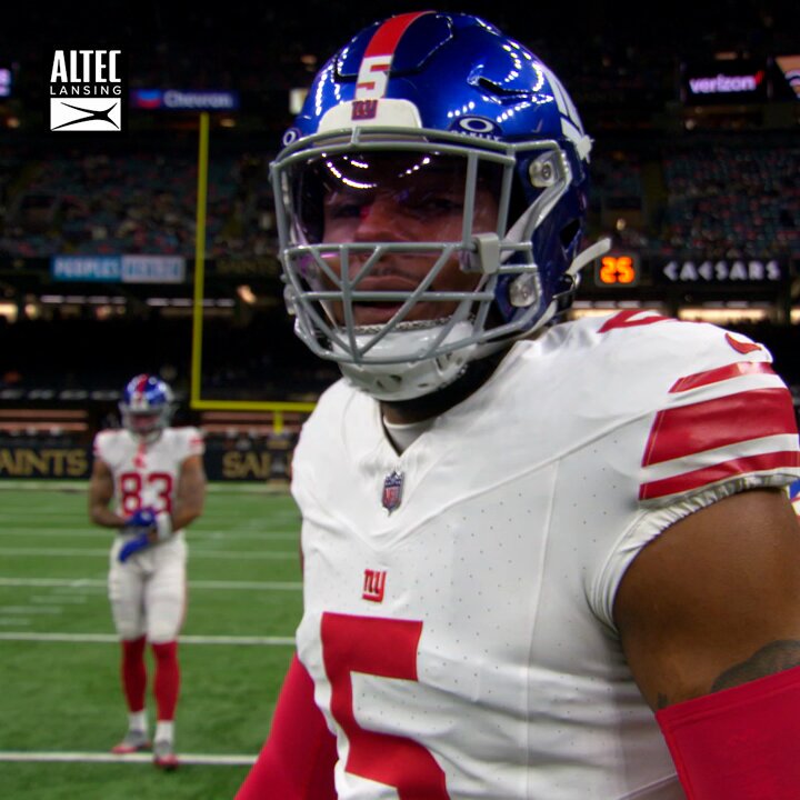 A leader 🫡 Mic'd Up: 1 RT = 1 VOTE #ProBowlVote + Kayvon Thibodeaux