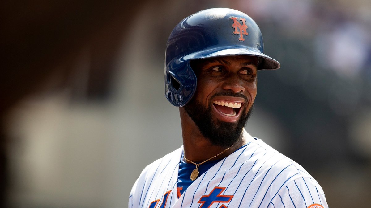 ⚾️🚨 ¡Un ex beisbolista en la Casa de los Famosos! 🇩🇴 Jose Reyes hará un jonrón y formará parte de #LCDLF4 ⭐️ 🗣️ “Va a ser una experiencia nueva para mí”. 🔜 ¿Tiene todo para ganar en esta temporada?