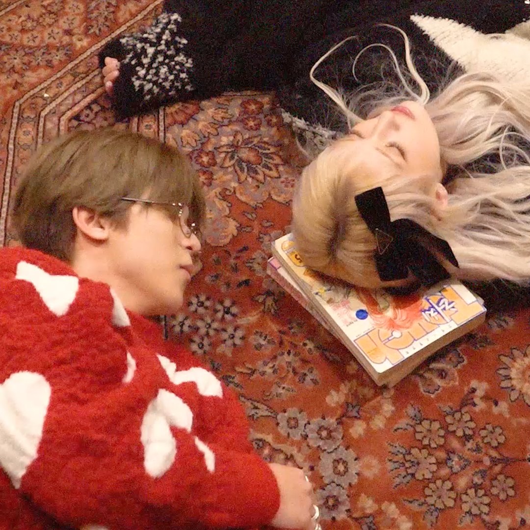 JEON SOMI x BIG Naughty ‘Ex-Mas’ SPECIAL FILM ✺ ✺ #ExMas #전소미 #JEONSOMI #BIGNaughty #빅나티 bignaughtyboi #더블랙레이블 #THEBLACKLABEL THEBLACKLABEL #H1GHRMUSIC #하이어뮤직 H1GHR MUSIC