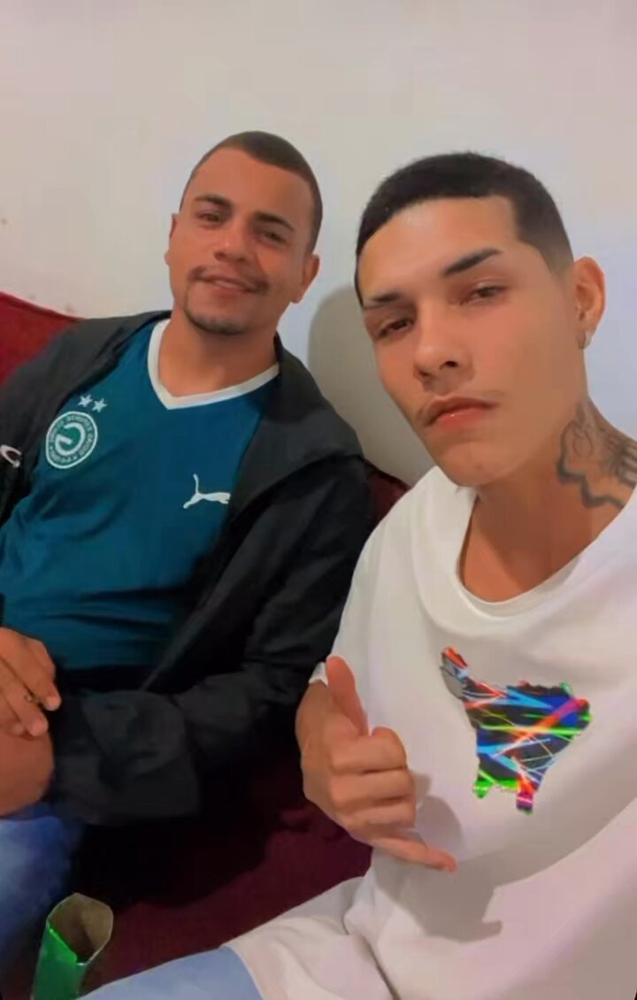 Ele é meu e eu sou dele ❤️ Vem ver nosso conteúdo 62983433041 🔥
