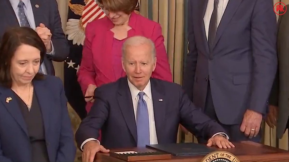 Why does Joe Biden always look lost and confused?