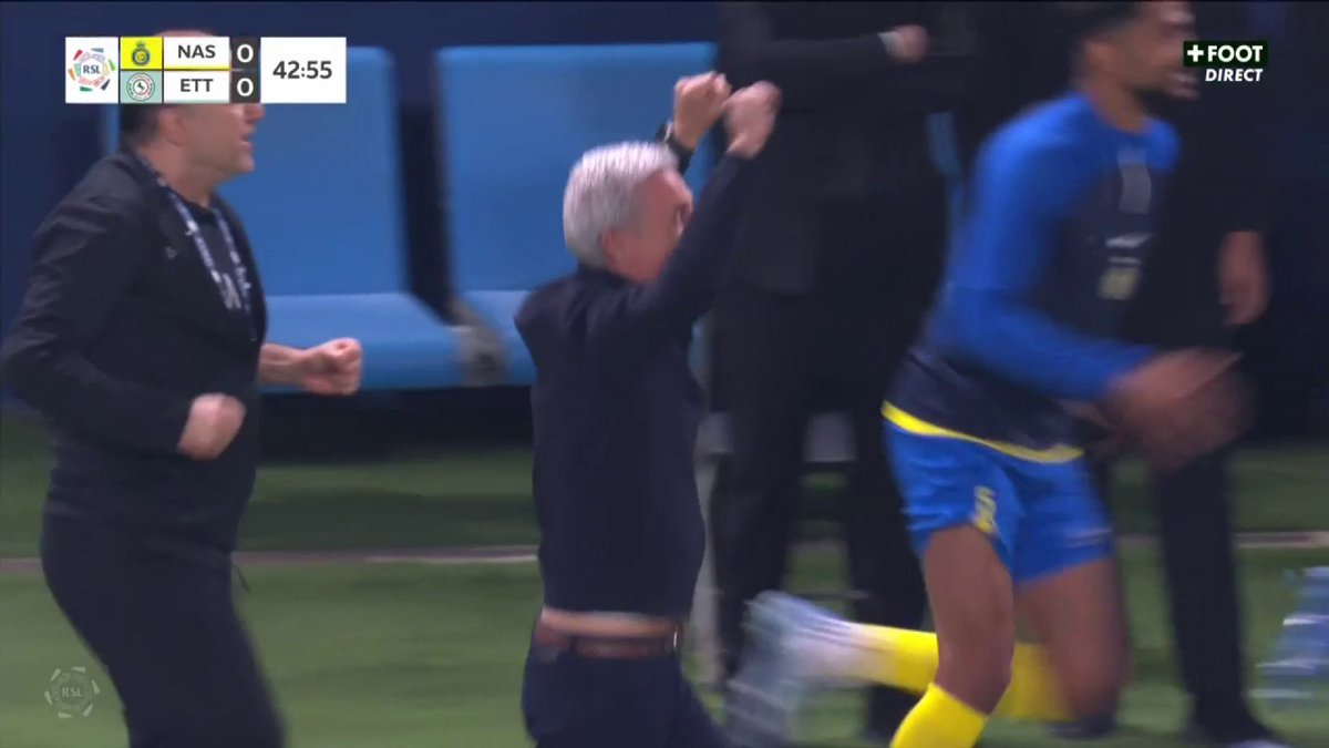 OH LA VOLÉE INCROYABLE D’ALEX TELLES AVEC AL-NASSR ! 🤩☄️ 🎥 CANAL+ Foot