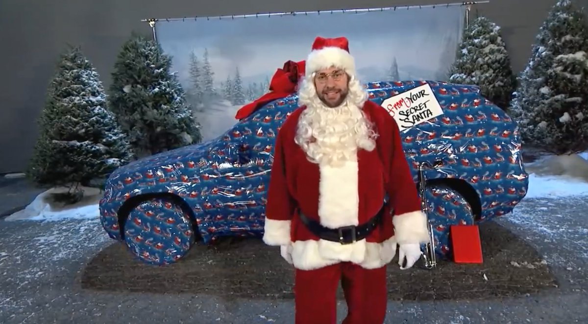 It wouldn’t be Christmas without some good old fashioned destruction of your personal property from your celebrity neighbor friends! 🚗🎄💻🎅 #FBF @JohnKrasinski #EmilyBlunt