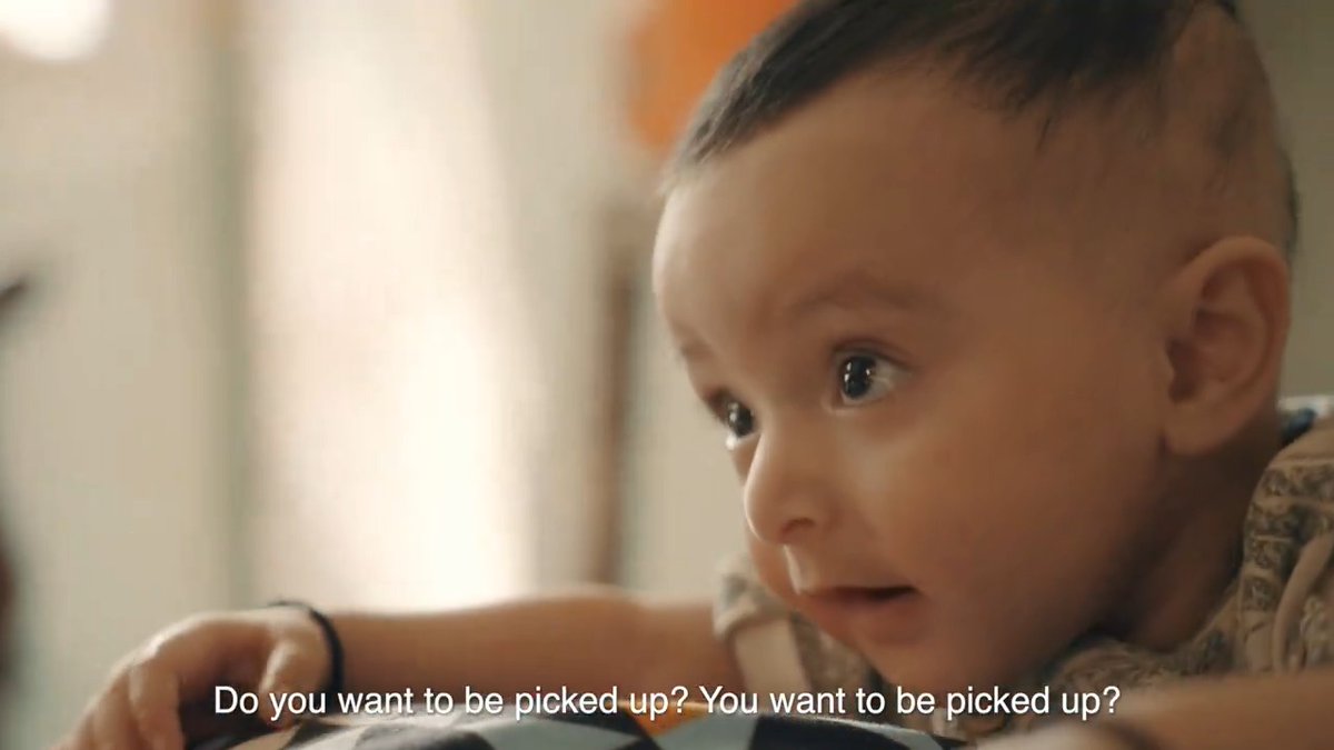 بچوں کی زیادہ تر ذہنی نشوونما ان کی زندگی کے پہلے 2 سال کے دوران ہوتی ہے۔ 6 ماہ کی عمر تک اپنے بچوں کو اٹھاتے وقت ان کے سر کو سہارا ضرور دیں۔ آپ کے بچے زندگی میں کامیاب ہوں گے جب آپ بچپن سے کریں گے ان کی پرورش ہر قدم۔ #ParwarishHarQadam #ParentinginPakistan #ECDPakistan