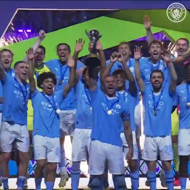 5️⃣ trophy lifts 🏆 1️⃣ unforgettable year! 🩵
