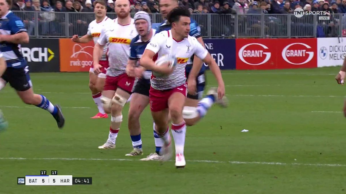 "Anything you can do, I can do better!" 🔥 Marcus Smith immediately hits back after Bath Rugby's try in the opening minutes. #GallagherPrem | #BATvHAR