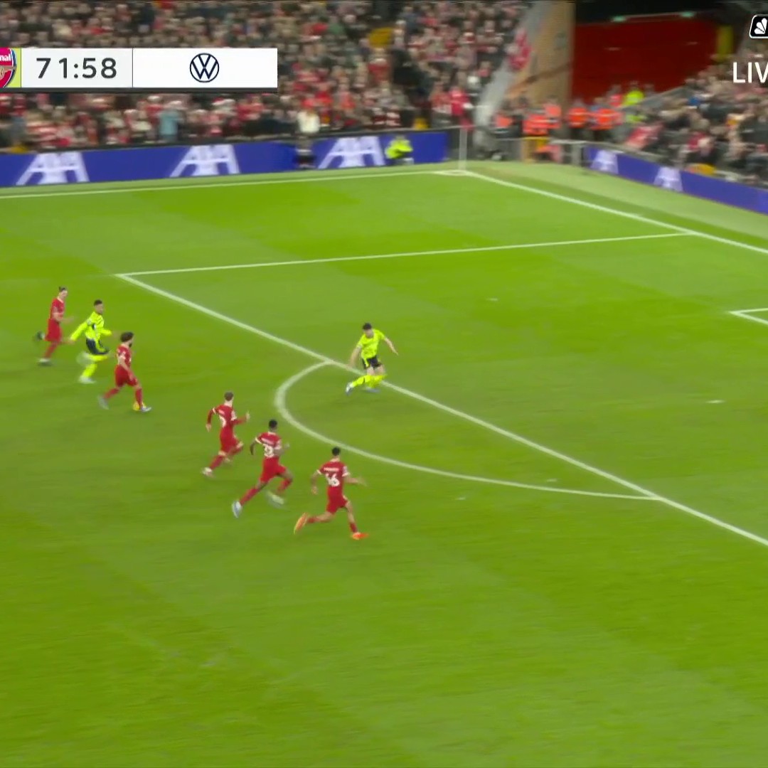 5 (five) vs. 1 (one) 😬 (via NBC Sports Soccer)