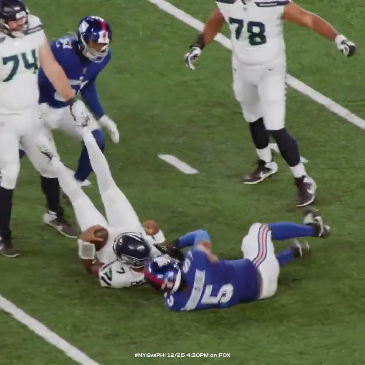 Every Kayvon sack this season 😤 1 RT = 1 Vote #ProBowlVote + Kayvon Thibodeaux