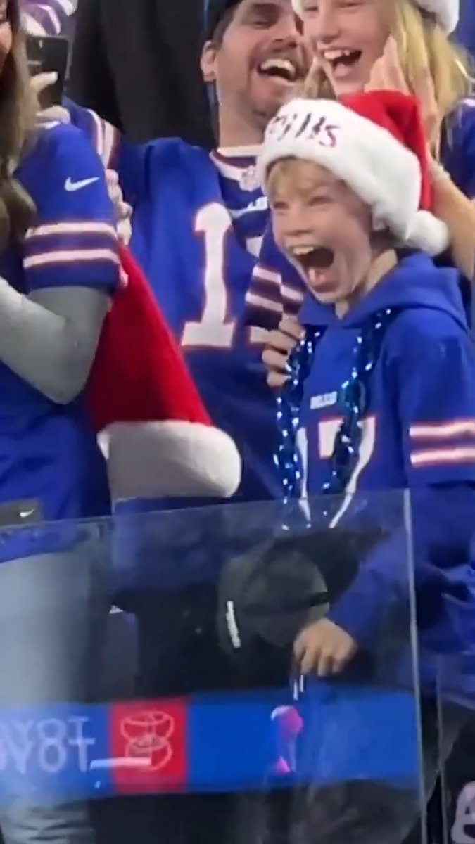Josh Allen made this young fan's Christmas ❤️ Josh Allen
