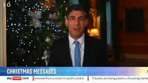 'Christmas is a time of peace, joy, compassion, a time of hope and a promise of a better world and today as we look ahead let's keep that promise of a brighter future burning in to the new year' PM Rishi Sunak delivers his Christmas message ⬇️