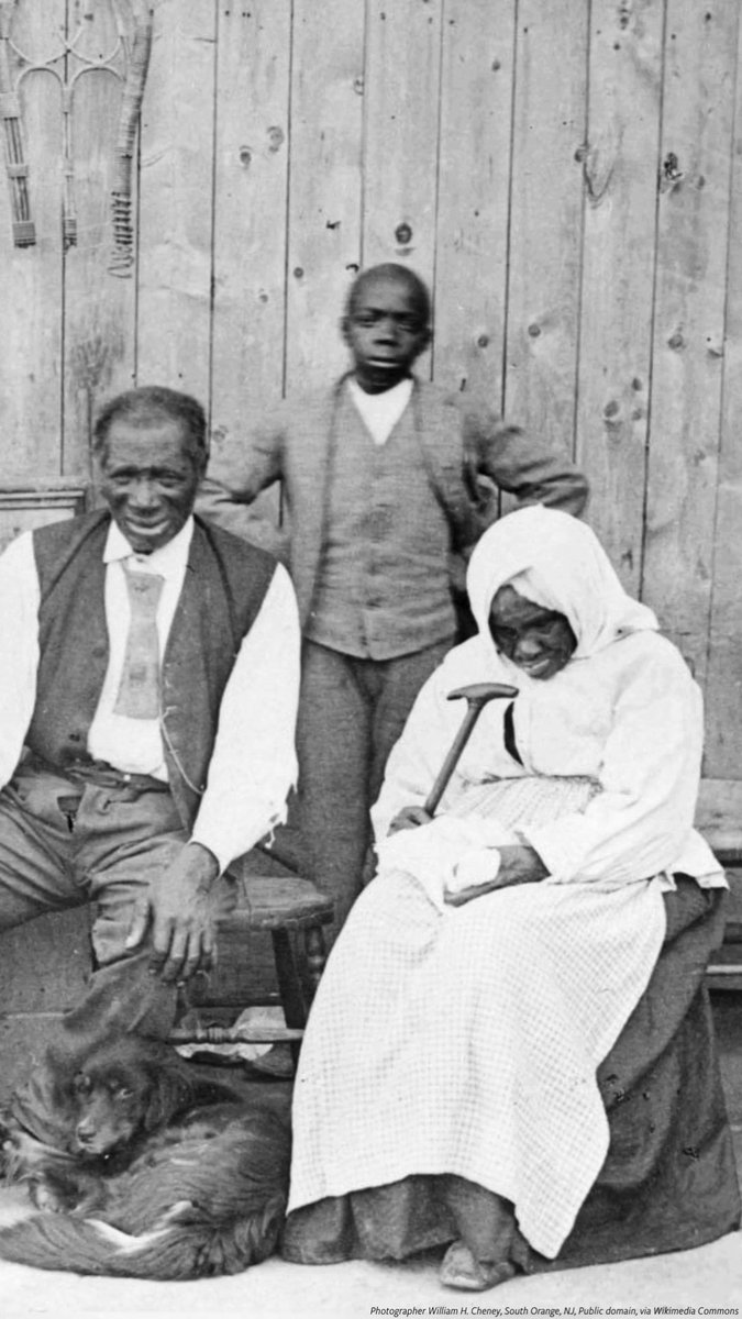 On #ChristmasEve in 1854, Harriet Tubman returned to Maryland’s Eastern Shore to emancipate her brothers Ben, Henry, and Robert from slavery. Learn more about Tubman and view her shawl & related objects in our Searchable Museum: #APeoplesJourney