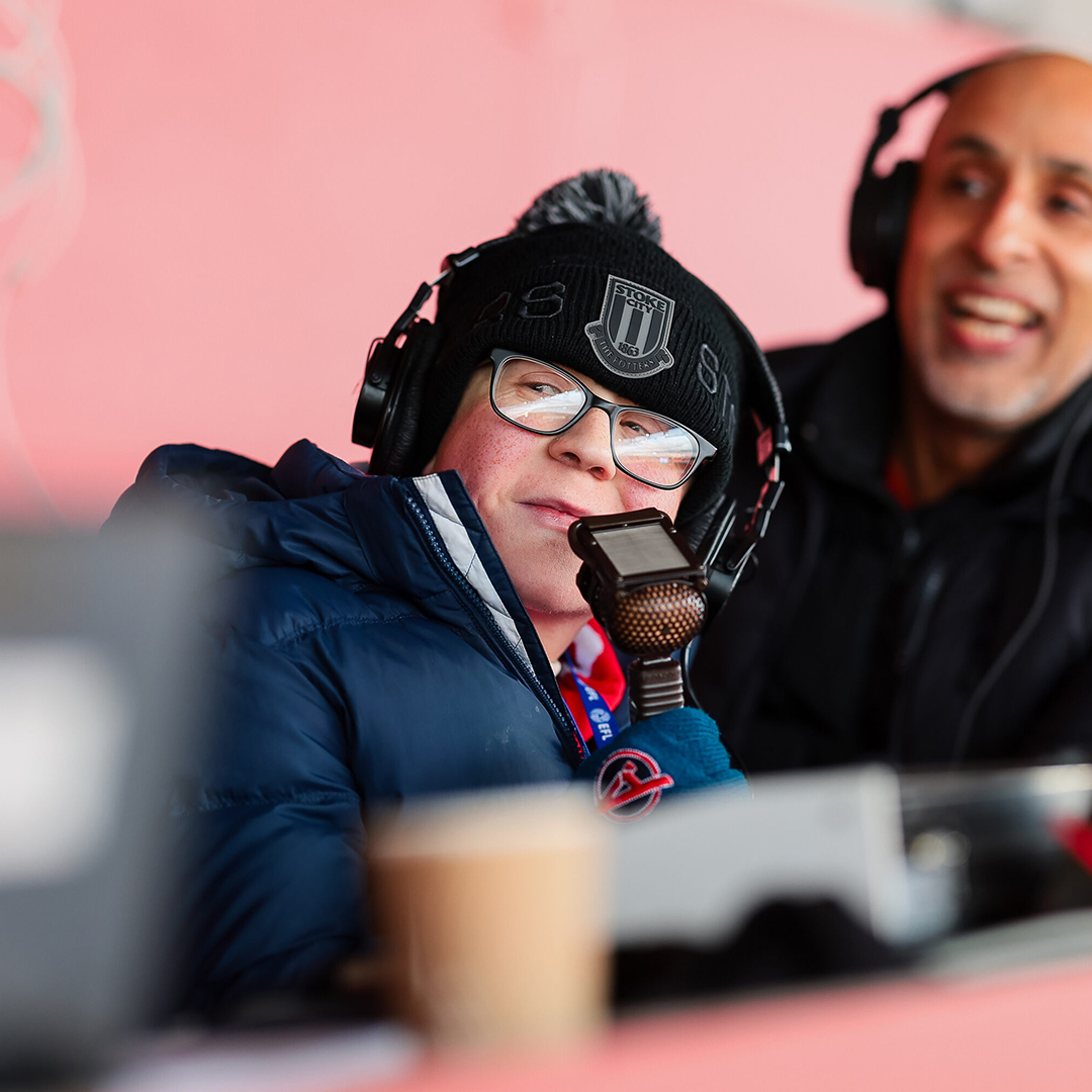 Kav, the legend 🎙️ Making special memories this Christmas.