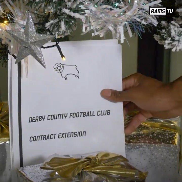What's that underneath the tree? 🎁🇳🇦 #DCFC #dcfcfans