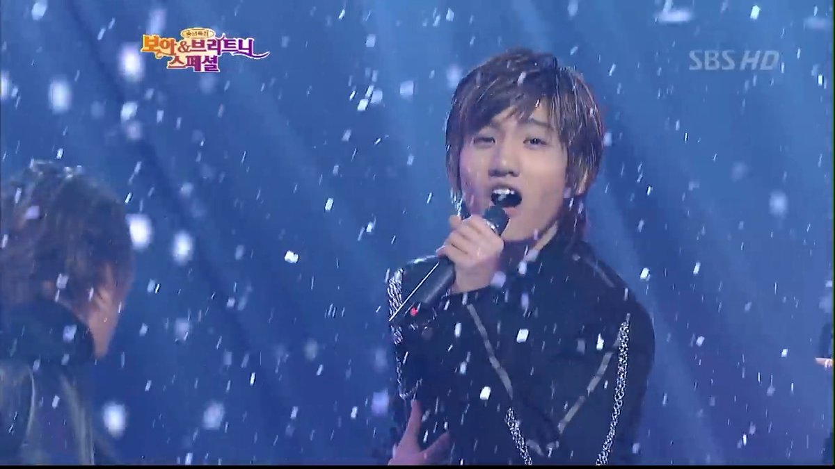 20 years ago today, TVXQ! debuted on Inkigayo, performing their debut single ‘Hug’.