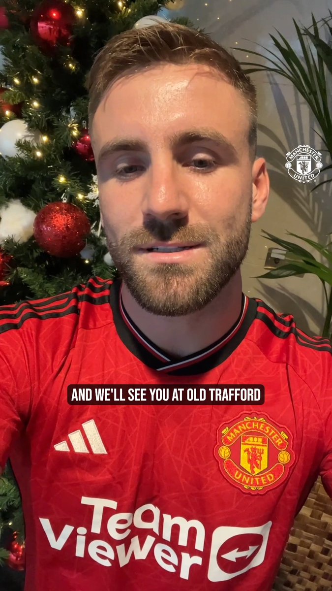 🎄 The players have a festive message for you this #Christmas 🤳 #MUFC