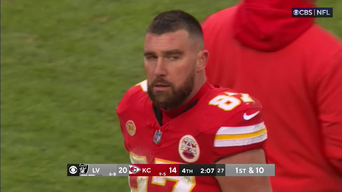 Some long faces on the Chiefs sidelines