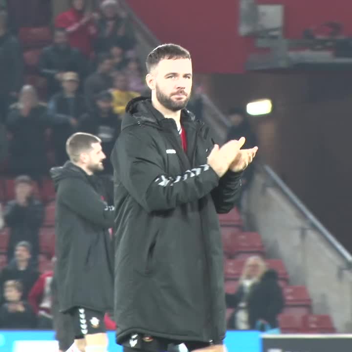 🎶 I'll give it to Russell Martin 🎶 See you again on Friday, #SaintsFC fans 👏