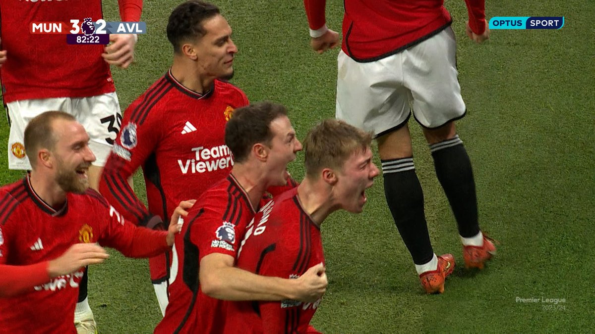 RASMUS HOJLUND SCORES HIS FIRST PREMIER LEAGUE GOAL TO WIN IT FOR MANCHESTER UNITED! 💥 Look at what it means to him. Look at what it means to the Red Devils! From 2-0 down to another famous Old Trafford comeback. #OptusSport