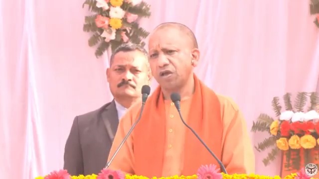 'प्रोजेक्ट अलंकार' के तहत सरकार इन विद्यालयों का सहयोग कर रही है...