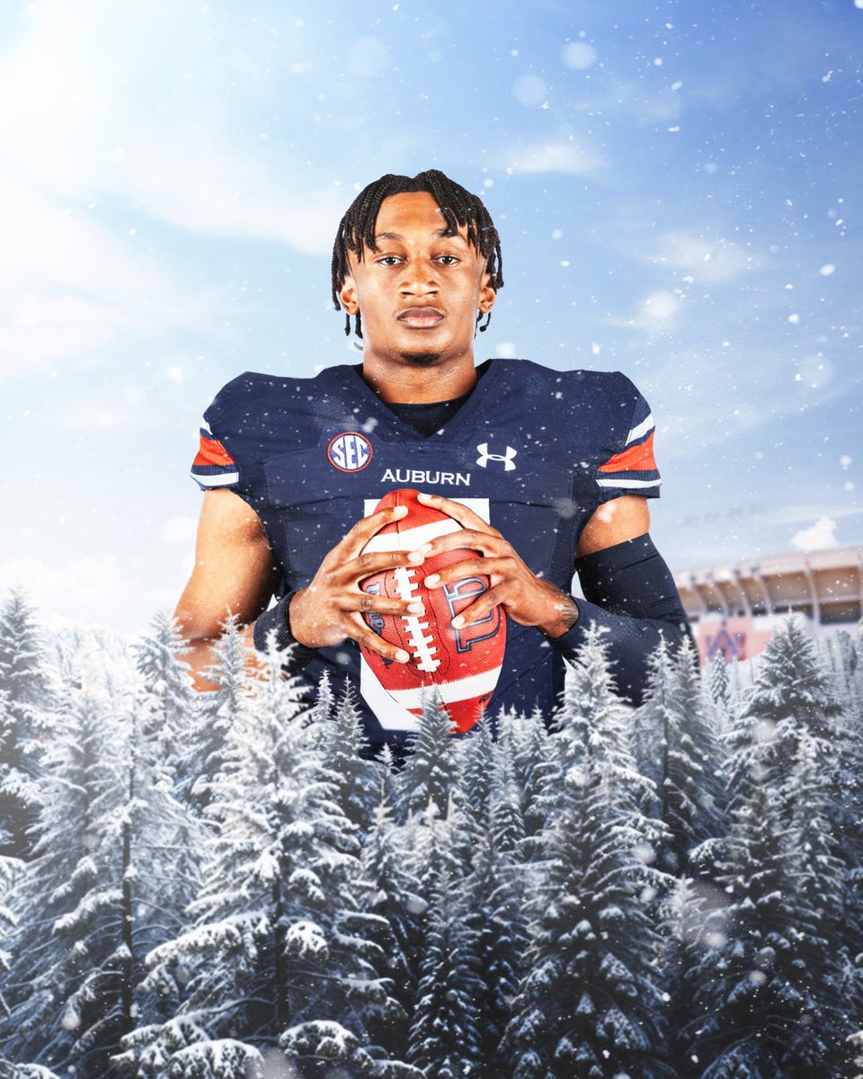 𝐒𝐢𝐠𝐧𝐞𝐝 and officially an Auburn Tiger 🖊️ Samuel Jackson V is headed to The Plains! 🏠 Chicago, Illinois 🏈 Wide Receiver