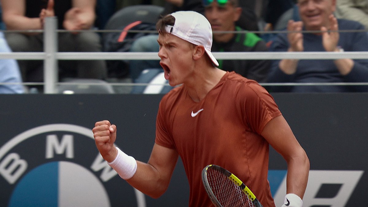Break Point comes for its second serve on January 10 🎾 Watch the world's top tennis players set their sights on glory during another grueling Grand Slam season.