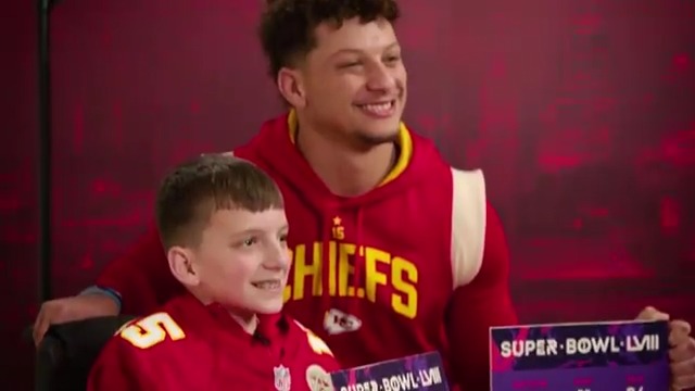 Isaac thought he was being interviewed about 15 and the Mahomies, but QB1 had a surprise in store ❤️ Patrick Mahomes II + #WPMOYChallenge