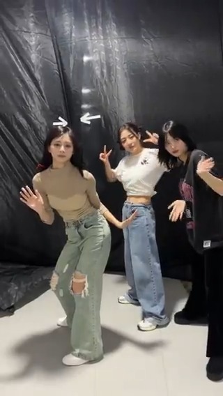 How many letters in FIREBALL? ❤️🔥 📌I GOT YOU Pre-Save & Pre-Order #fireball #트와이스 #TWICE #모모 #MOMO #지효 #JIHYO #쯔위 #TZUYU #IGOTYOU🤝 #TWICE2024❤🔥