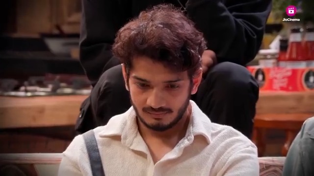 Munawar ke khule casefiles! Vicky ke lagaye allegations se toota Munawar ka morale, kya Munawar firse kar payenge apne game ko rescale? Watch the new episode of #BiggBoss17 on #JioCinema and ColorsTV #BB17 #BiggBoss17onJioCinema Salman Khan munawar faruqui Vicky Jain