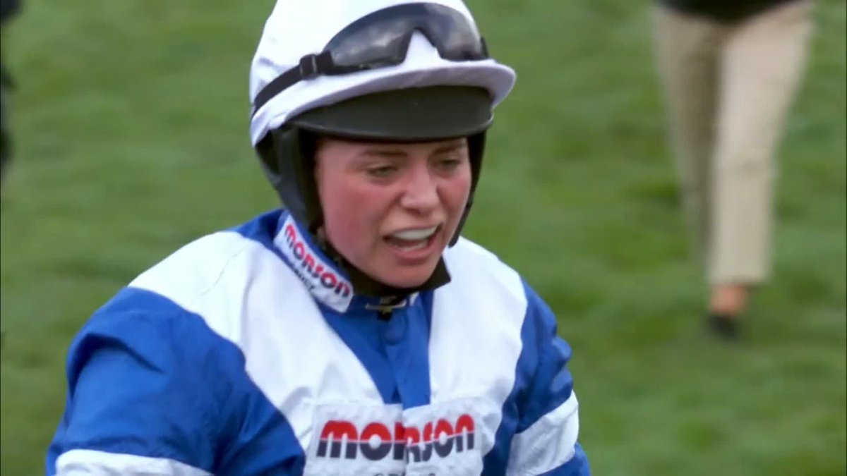 🔵⚪️ Favourite FRODON moment has to be his win in the 2019 Ryanair Chase. 😍 So, so glad he can live out his remaining years with Bryony Frost - wishing him a very happy retirement!