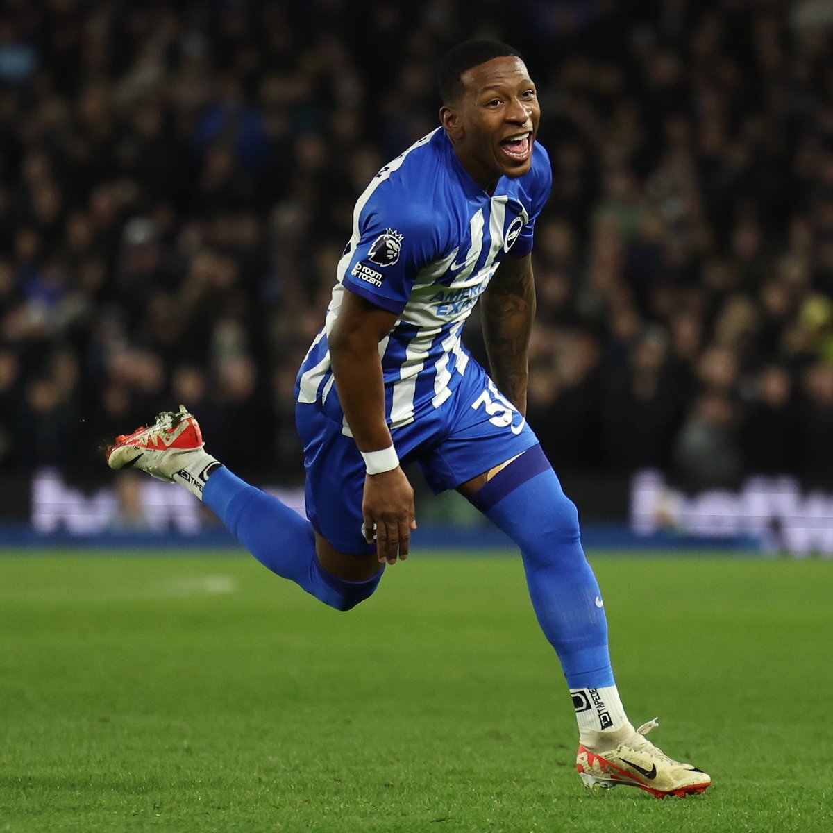 Is there a better way to mark your return from injury than scoring a goal like this? 🤯 Pervis Estupinan, take a bow 👏 🎥 Brighton & Hove Albion
