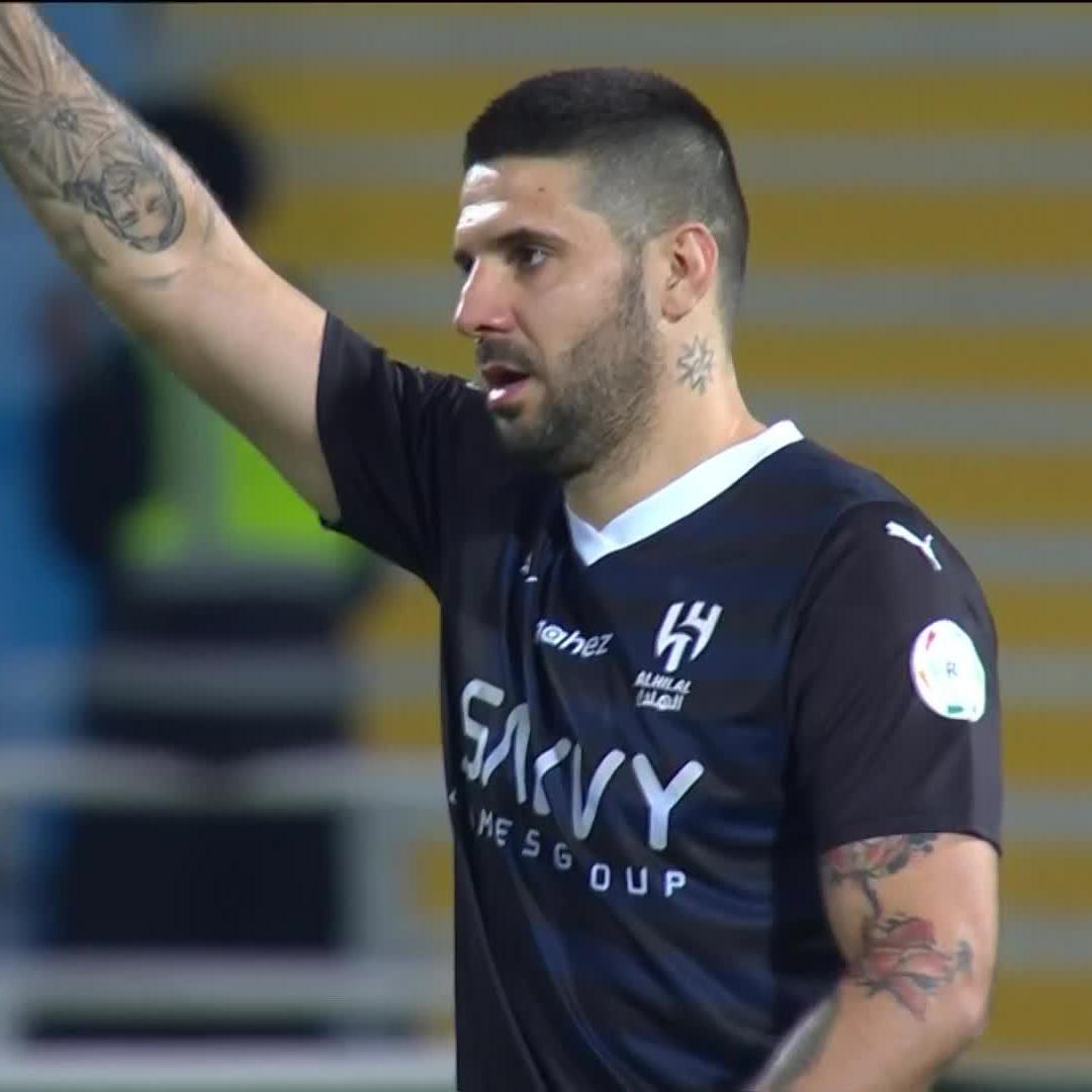 Al Hilal showing their appreciation for their top scorer! ❤️ #yallaRSL