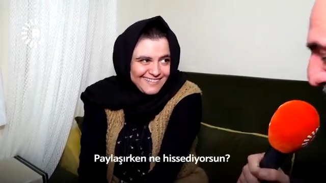 Sosyal medyada yaptığı paylaşım nedeniyle mahkeme tarafından "Türk bayrağını paylaşma" cezası verilen Şeyh Said'in torunu Ruşen Fırat, yaşananları Rûdaw’a anlattı 🎙️ Rawin Sterk/Rûdaw