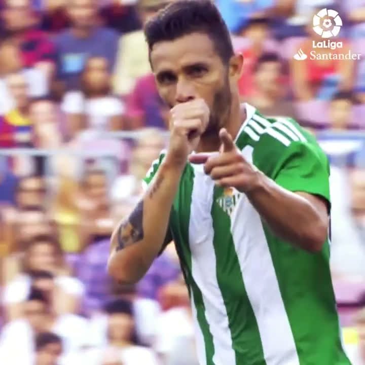 Hubo una época en la que te sentabas a ver el Betis y la duda no era si Rubén Castro iba a marcar o no, la duda era en qué minuto lo iba a hacer. El hombre que nos mantuvo en pie en nuestros peores momentos.
