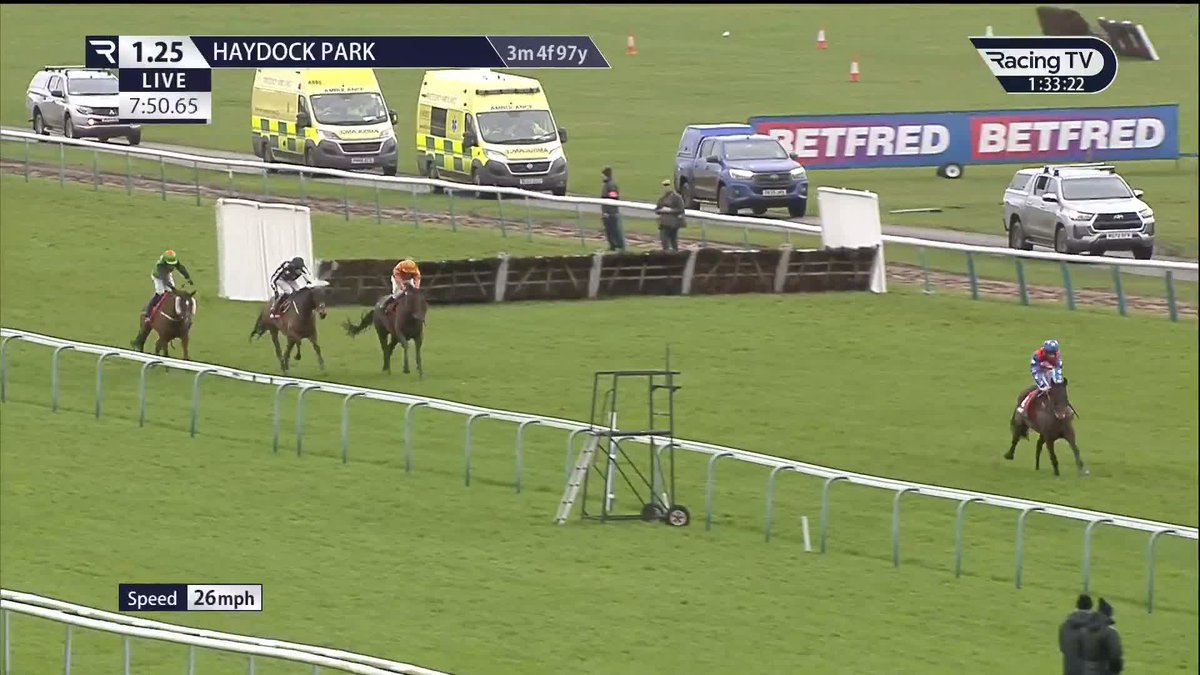 Demolition job 👊 Robyndzone (100-30) atones for an early fall Sandown Park last time with a ruthless display in the Betfred Last Fling Handicap Chase Haydock Park Races 🏇 A sparkling double for Venetia Williams and Ned Fox ✌️