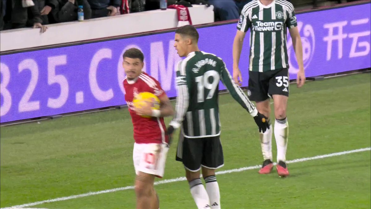 "I was playing NFL" 🏈😅 Morgan Gibbs-White on spinning away from Raphaël Varane 😂