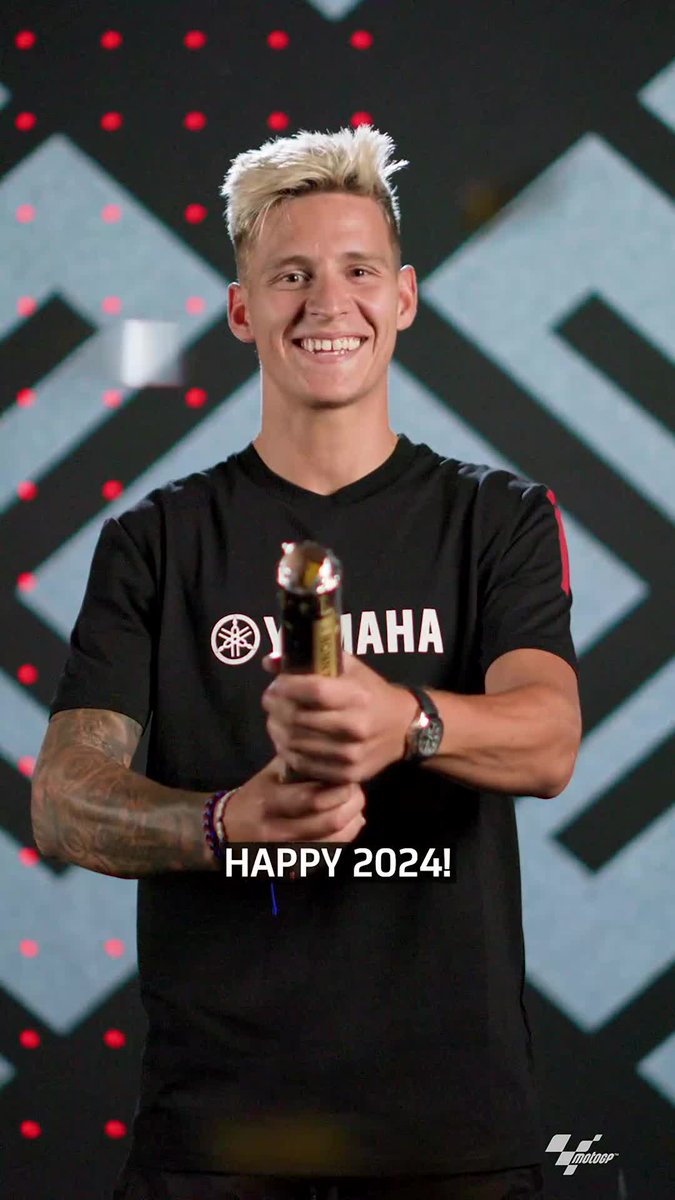 HAPPY NEW YEAR! 🙌 🥳🥂 Wishing you all a wonderful 2024 from us at #MotoGP! 🫶