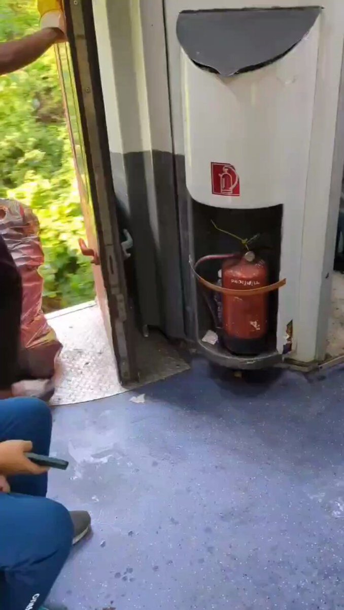 This seems to be the normal practice of the On Board Housekeeping Staff inside #IndianRailways trains. Just dump the all the collected trash on the tracks from the moving train. A passenger lodged a complaint on 139 & in no time the supervisor & entire gang turned trying to find who has complained & why? Saying they aren't paid properly, not provided enough bags to collect trash & so they are managing with meagre resources.