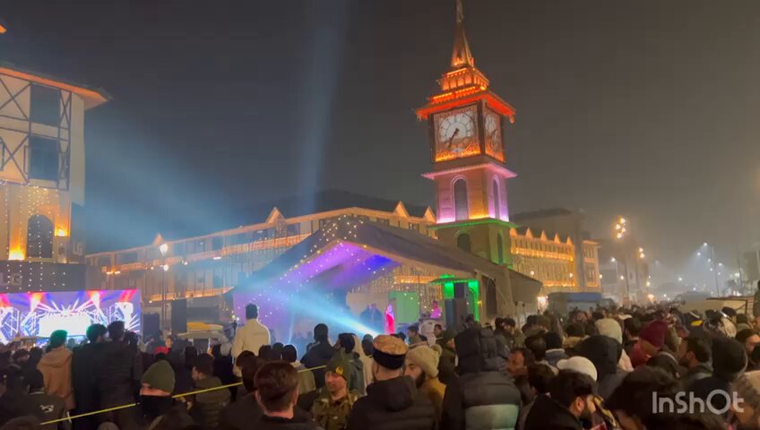 This is #SrinagarSquare, #LalChowk right now! A city life never seen before. The celebration, the vibrancy like never before! This is the probably the biggest alibi to the transformation that Srinagar city has witnessed with the implementation of #SrinagarSmartCity projects! Immensely proud of my #SrinagarSmartCity & #SMC team for making this happen! Happy New Year! Office of LG J&K Manoj Sinha Srinivas Katikithala Hardeep Singh Puri PMO India गृहमंत्री कार्यालय, HMO India Amit Shah