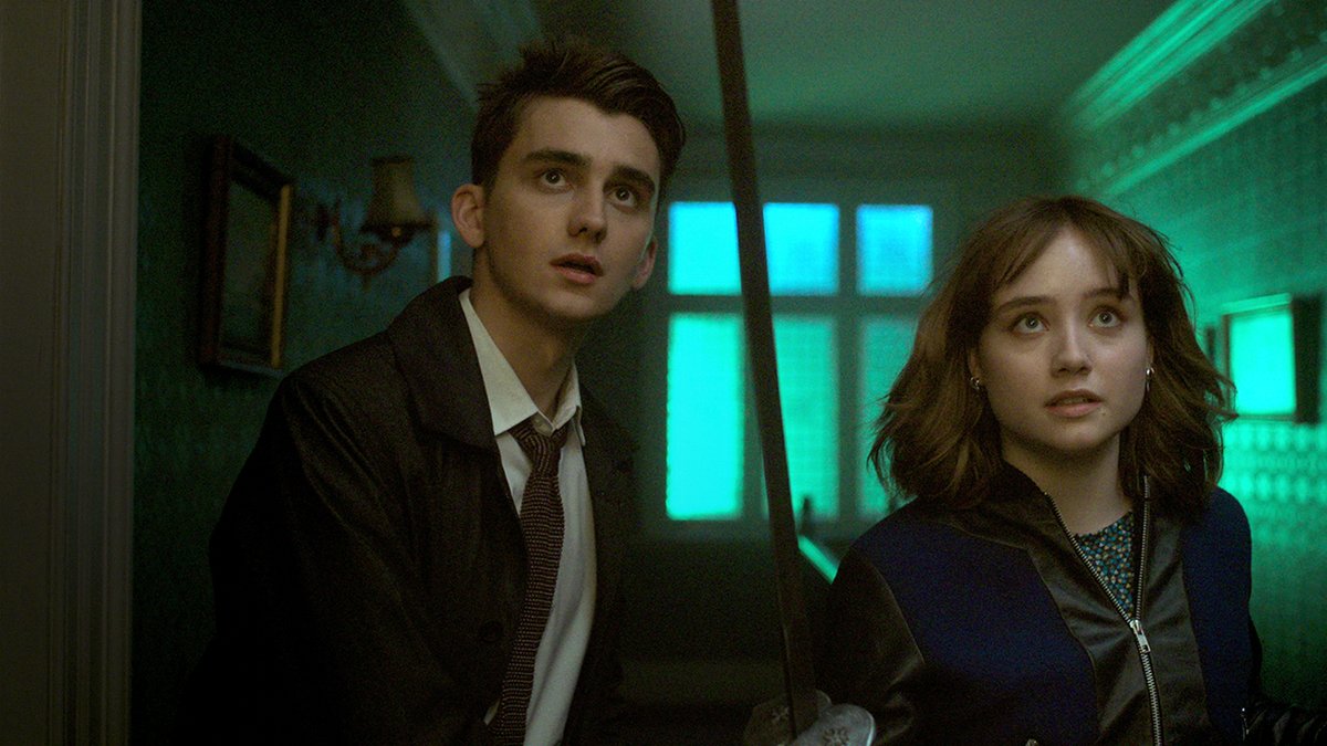 9. Lockwood & Co. Akhirnya ada lagi serial remaja yang ga ada "isu-isu" dan menyenangkan banget!!! Ceritanya juga padet dan ga bertele2. Bahagia w nonton ini. Netflikontol malah cancelled.