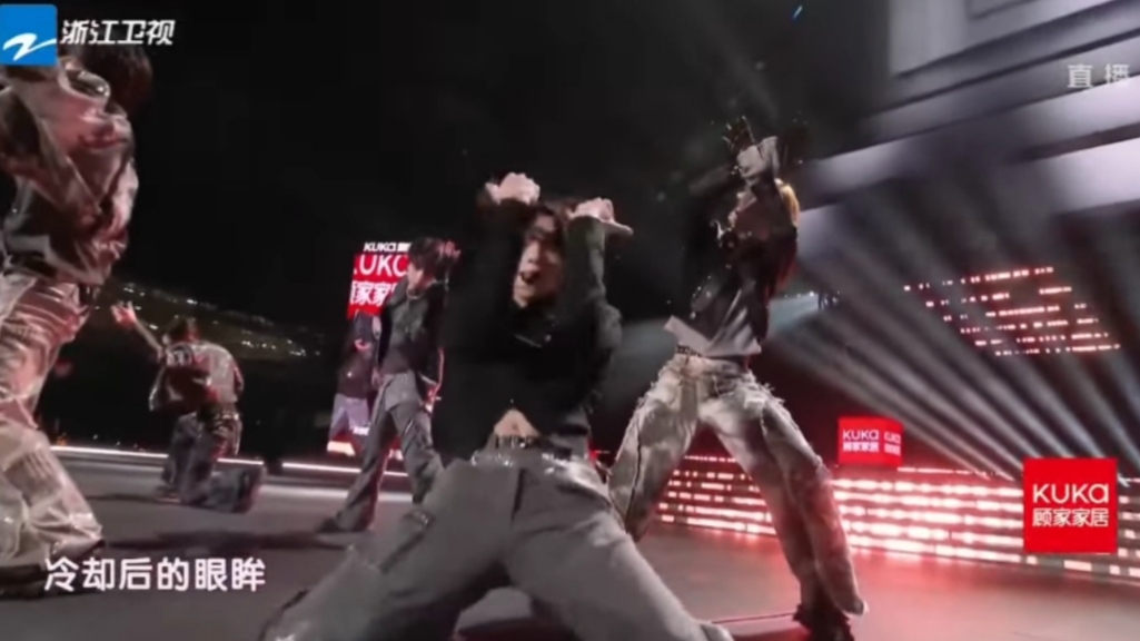 WAYV EATING THAT STAGE UP TONIGHT