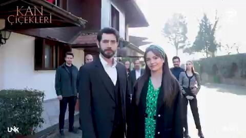 “Yeni yıl sizlere sağlık, huzur ve mutluluk getirsin. #KanÇiçekleri ailesi olarak herkese güzel bir sene diliyoruz.” İyi yıllar. 🎄 Kanal 7 Global Agency