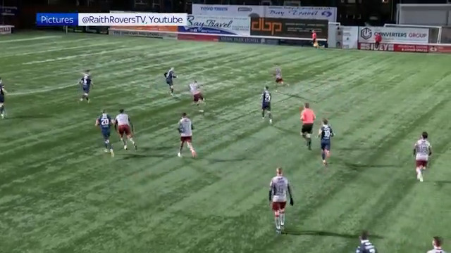 Substitute goalkeeper scores a 30-yard screamer 🤯