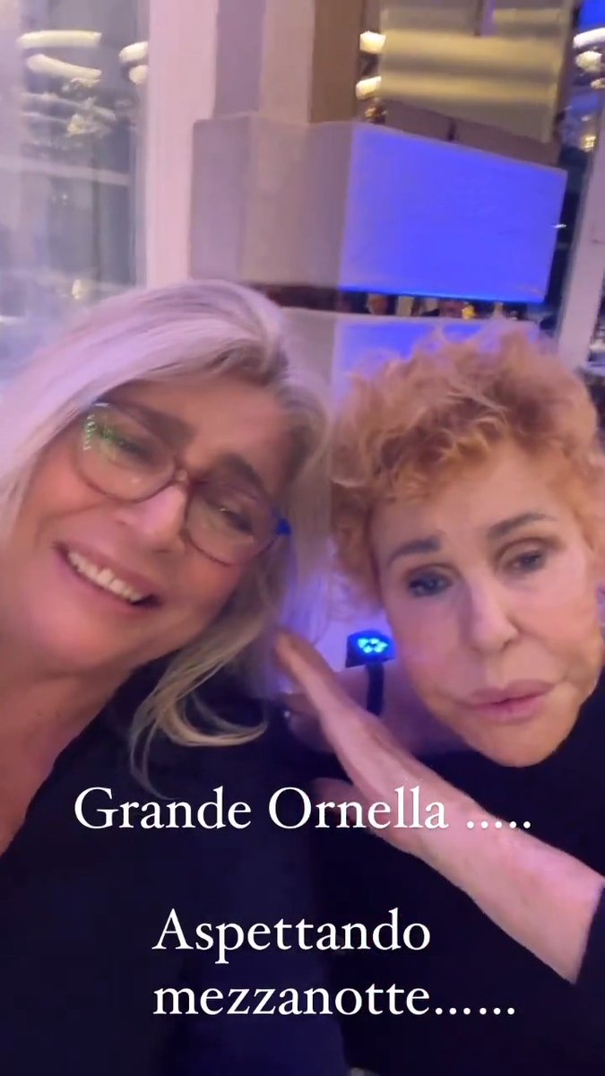 "Stiamo aspettando la mezzanotte" Ornella: "due palle che non ne posso più"