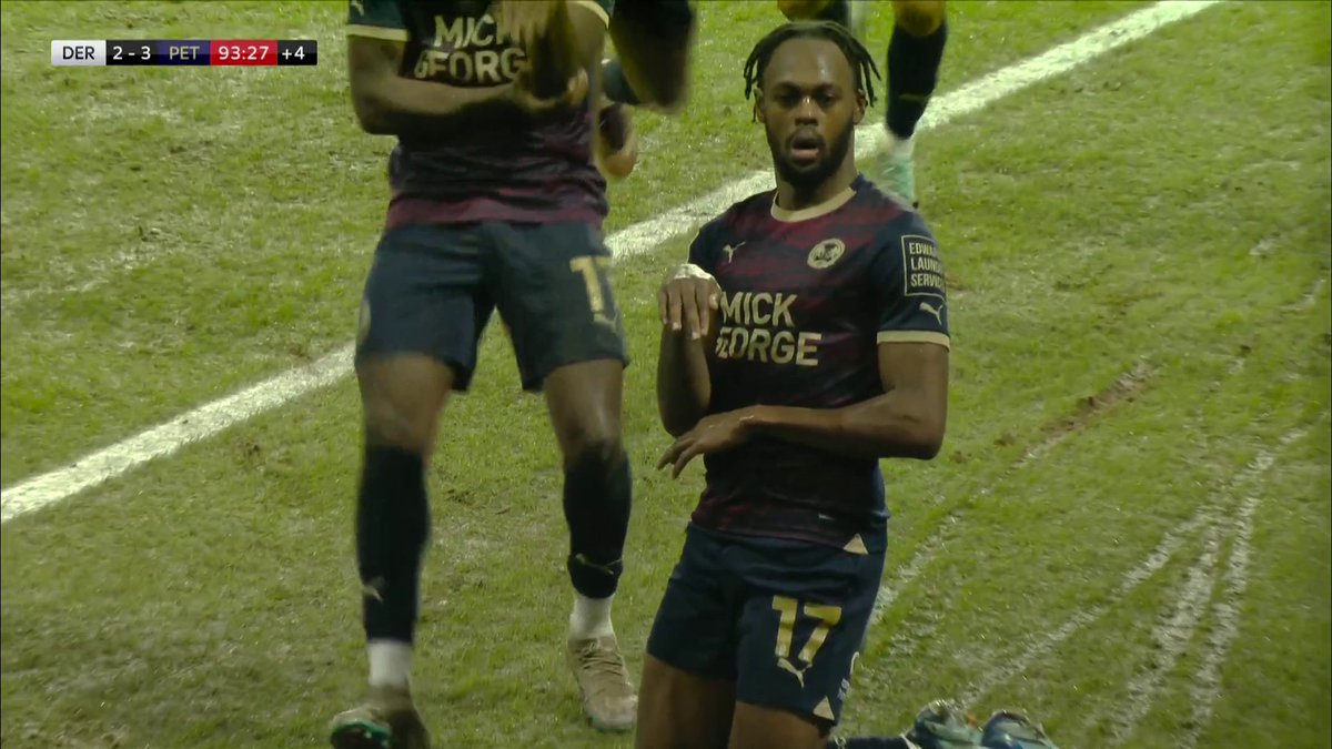 "OUTRAGEOUS!" 🤯🤯 Peterborough win it in the dying seconds! 🚨