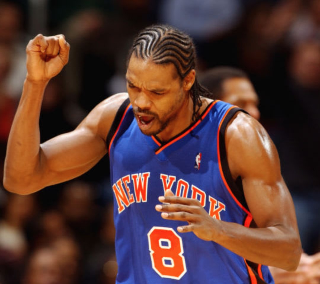 Latrell Sprewell was FEARLESS going to the rim! 🔥