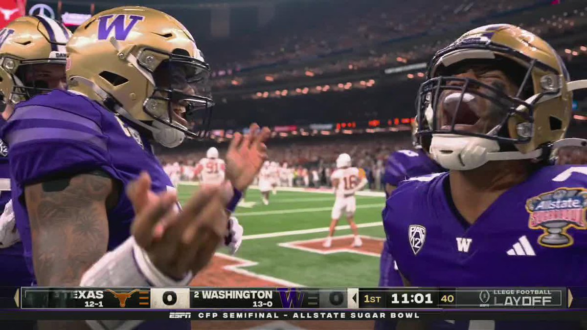 WASHINGTON GETS ON THE BOARD FIRST 💪 📺: ESPN | #CFBPlayoff